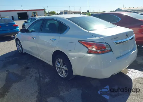 2015 Nissan Altima 2.5 S из США, поврежденный, VIN 1N4AL3AP9FN402142